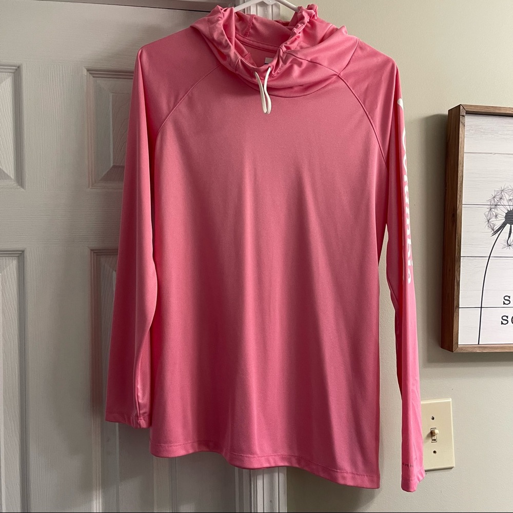 Women’s Columbia Shirt